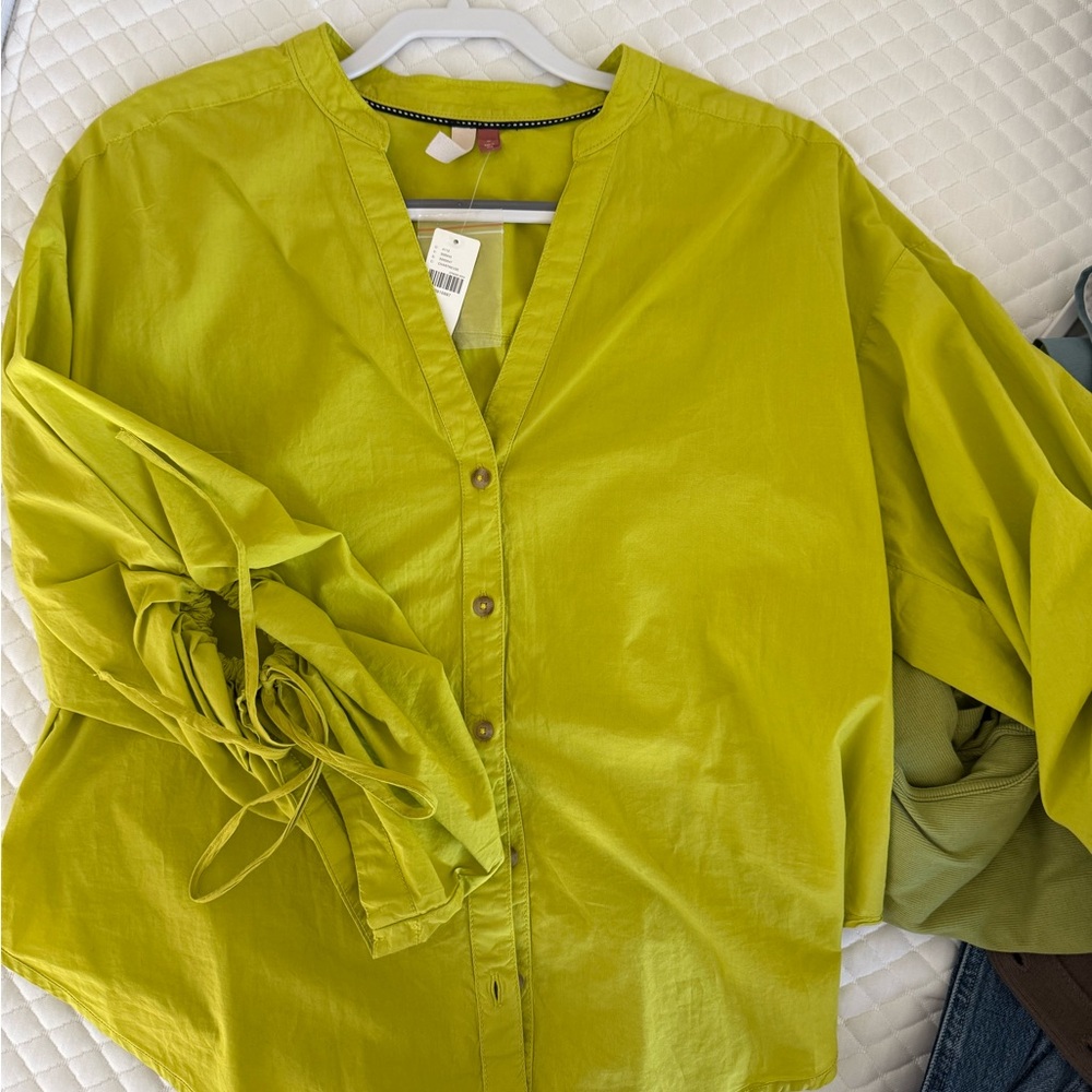 Pilcro Green Long Sleeve Button Down Shirt